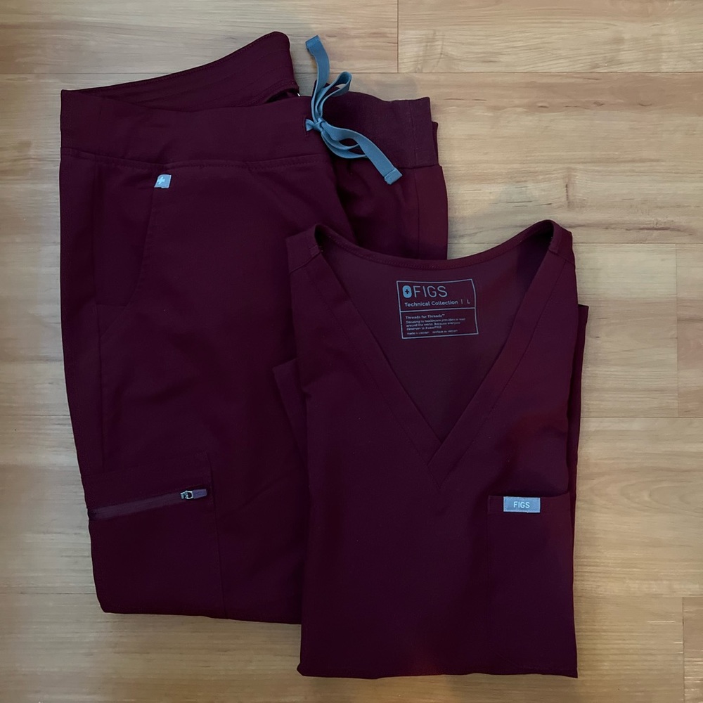 Burgundy Figs Scrub Set